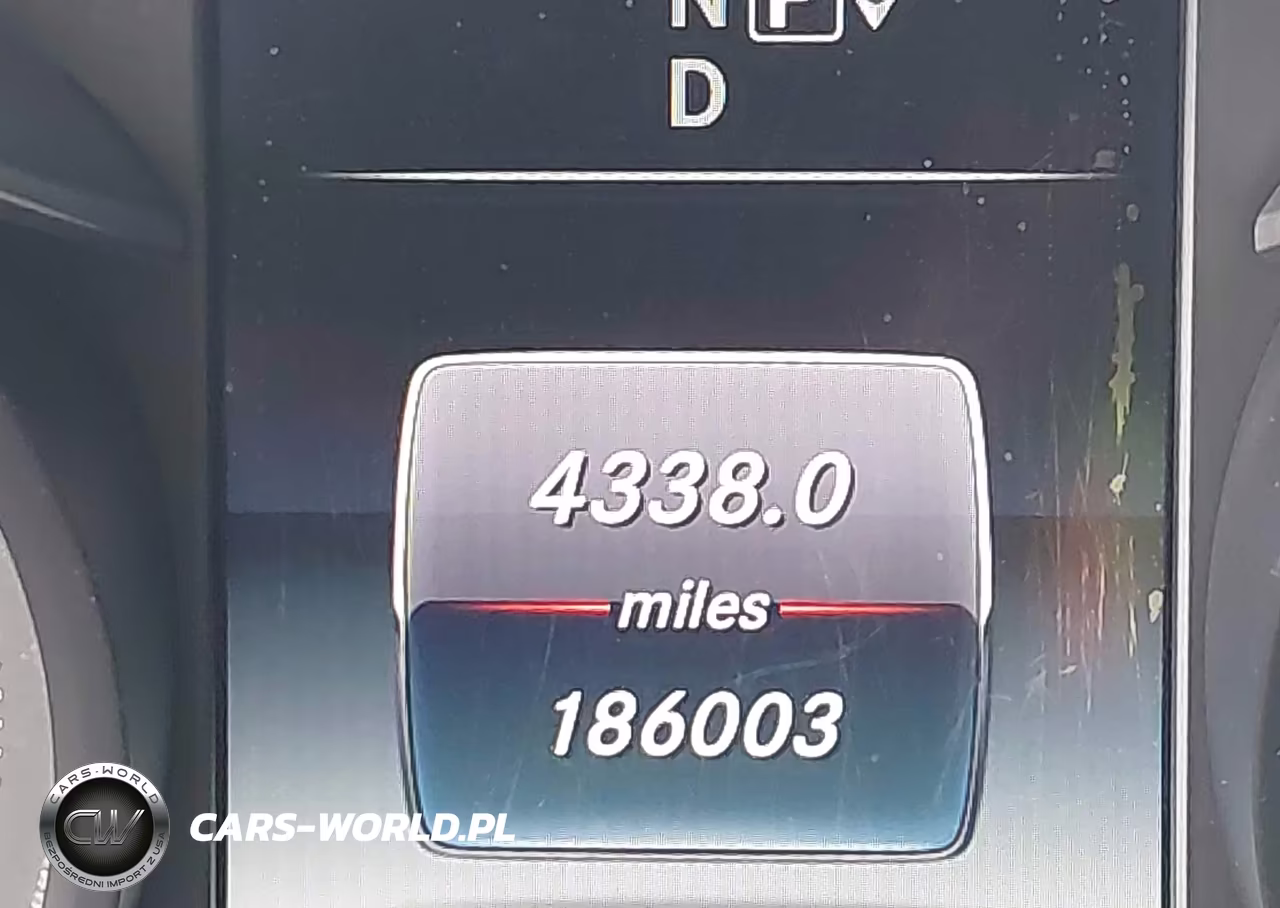 2015 Mercedes-Benz C 300 4Matic VIN:55SWF4KB1FU011838 - 15