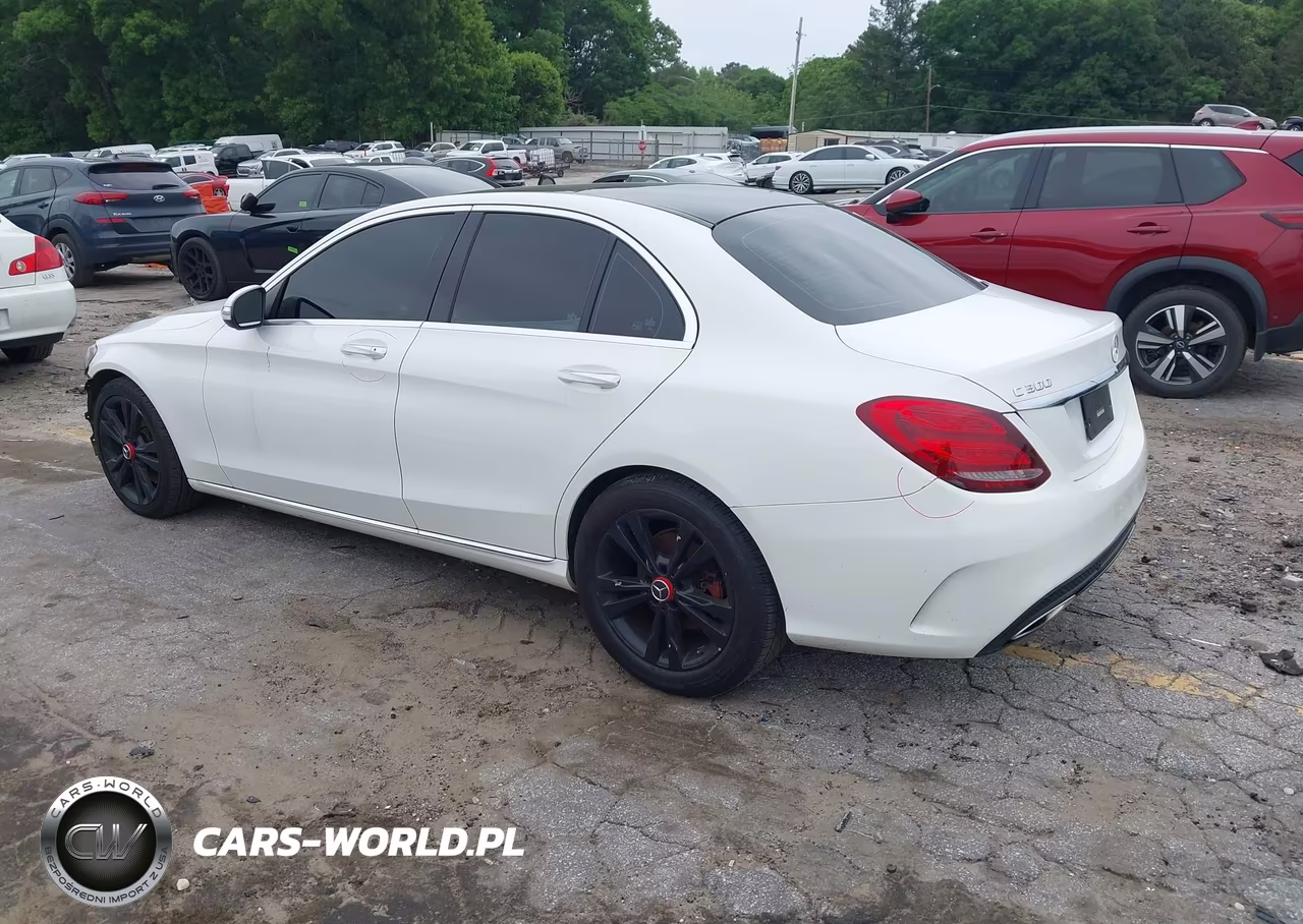2015 Mercedes-Benz C 300 4Matic VIN:55SWF4KB1FU011838 - 3