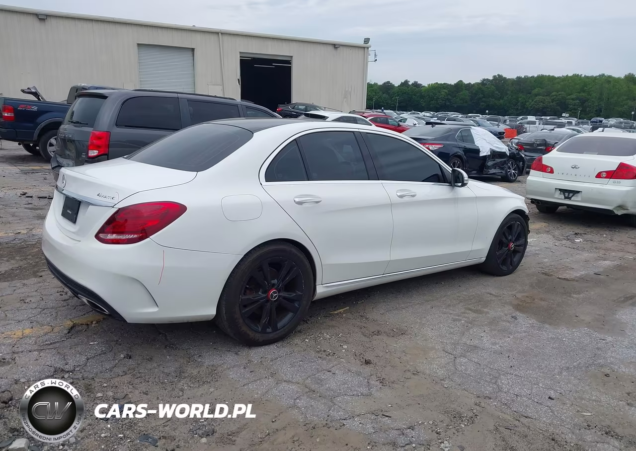 2015 Mercedes-Benz C 300 4Matic VIN:55SWF4KB1FU011838 - 4