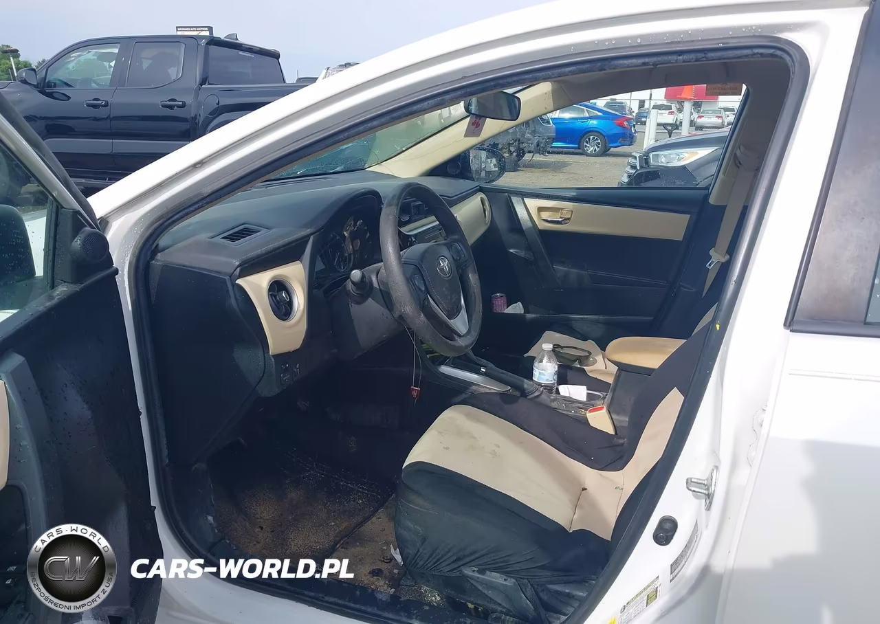 2019 Toyota Corolla Le VIN:5YFBURHE7KP905247 - 12