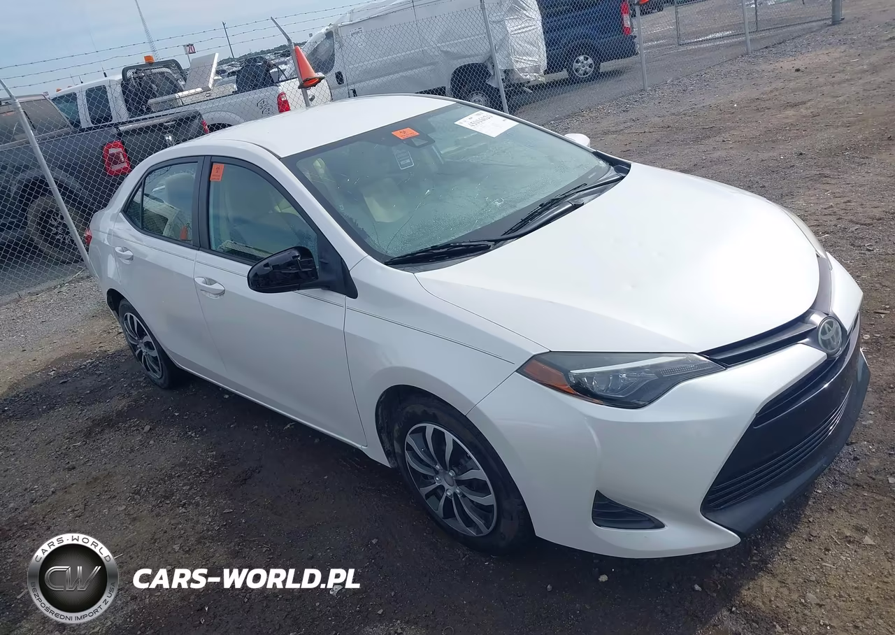 2019 Toyota Corolla Le VIN:5YFBURHE7KP905247 - 13