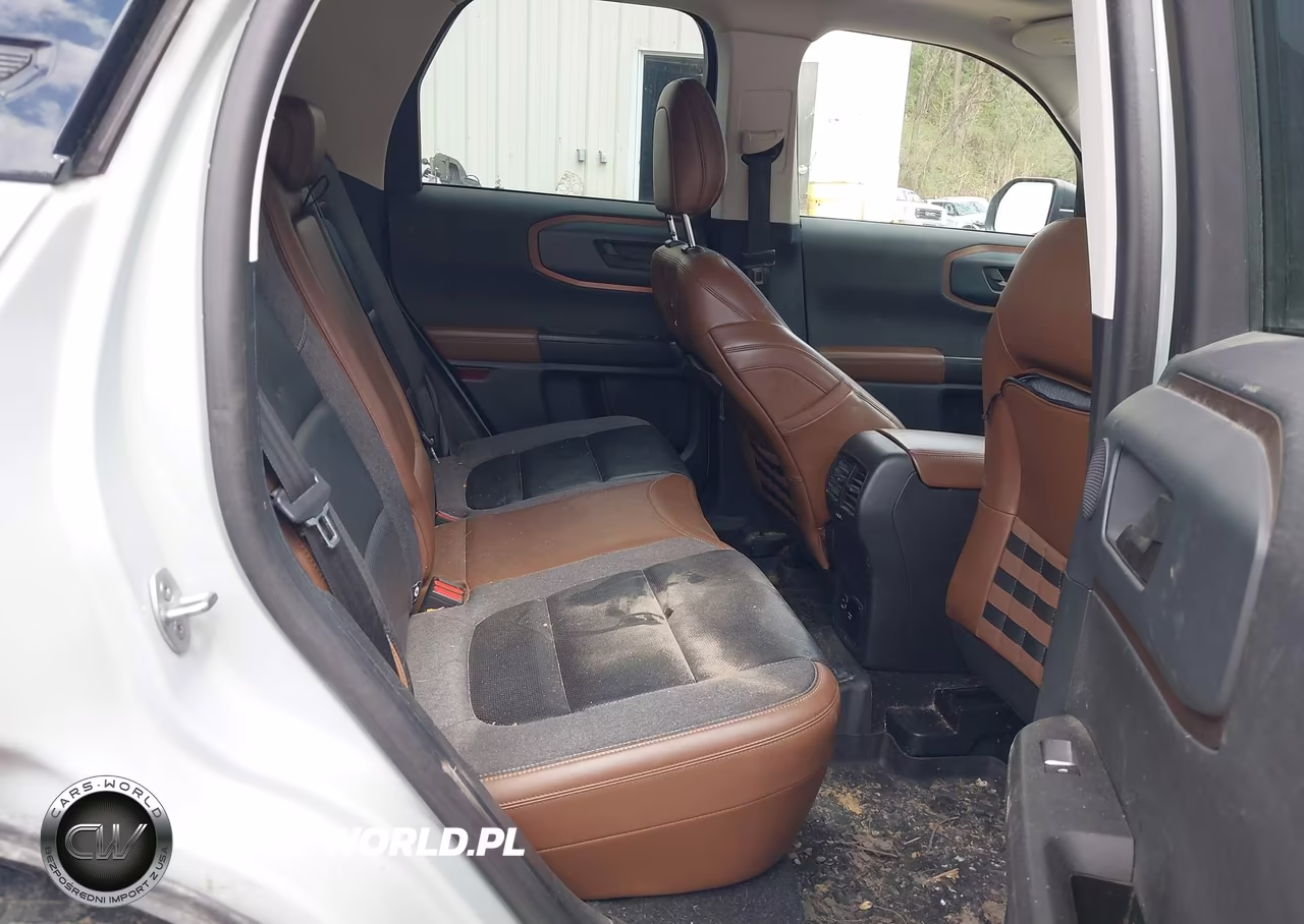 2021 Ford Bronco Sport Outer Banks VIN:3FMCR9C61MRA69028 - 8