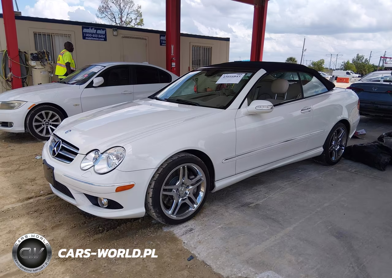 2007 Mercedes-Benz Clk 550 VIN:WDBTK72F17T077985 - 2