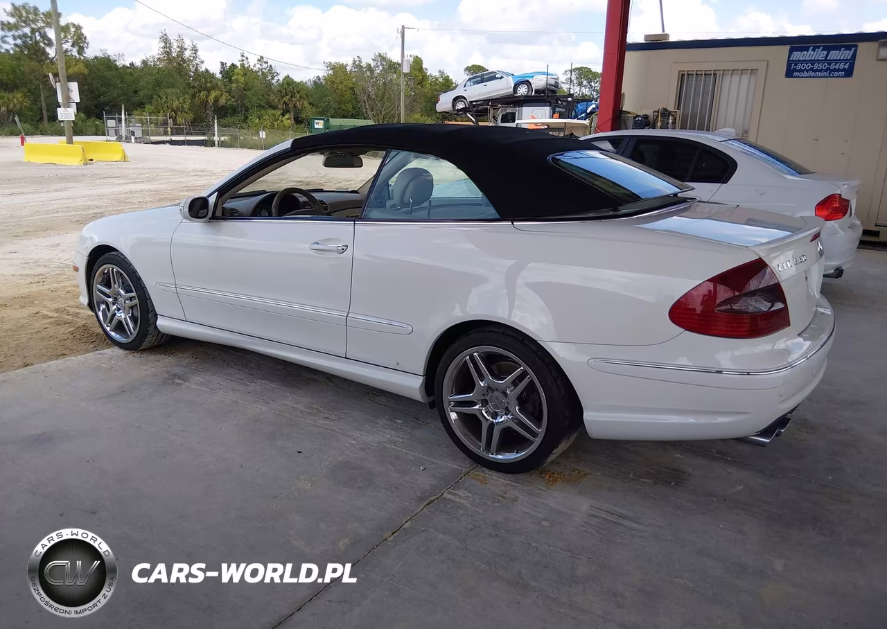 2007 Mercedes-Benz Clk 550 VIN:WDBTK72F17T077985 - 3