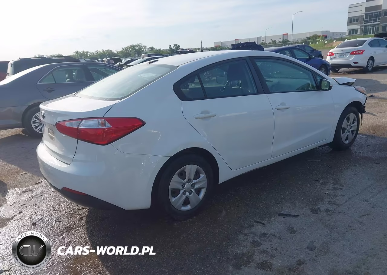 2016 Kia Forte Lx VIN:KNAFK4A62G5610068 - 4
