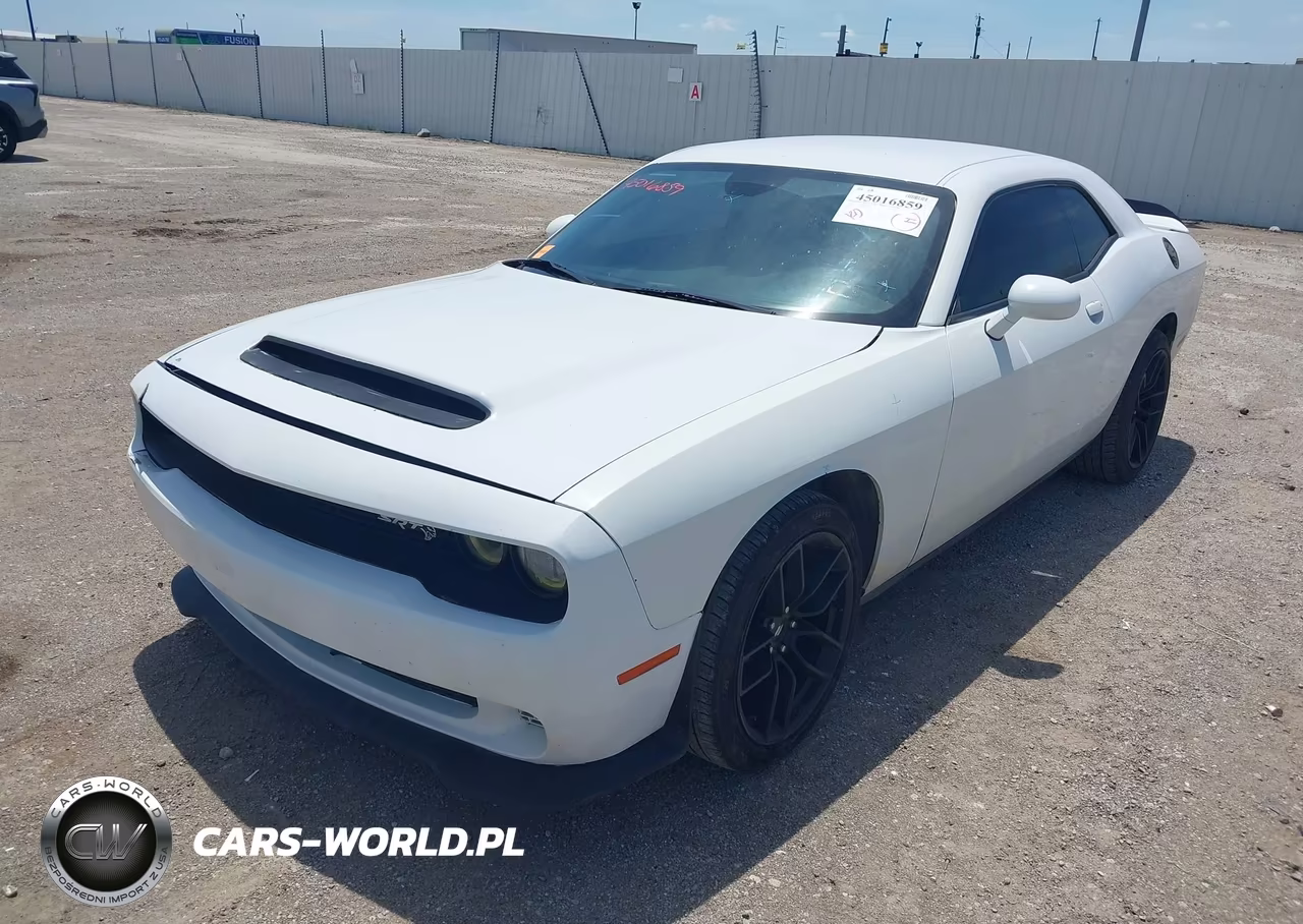 2018 Dodge Challenger Sxt VIN:2C3CDZAG7JH123880 - 2