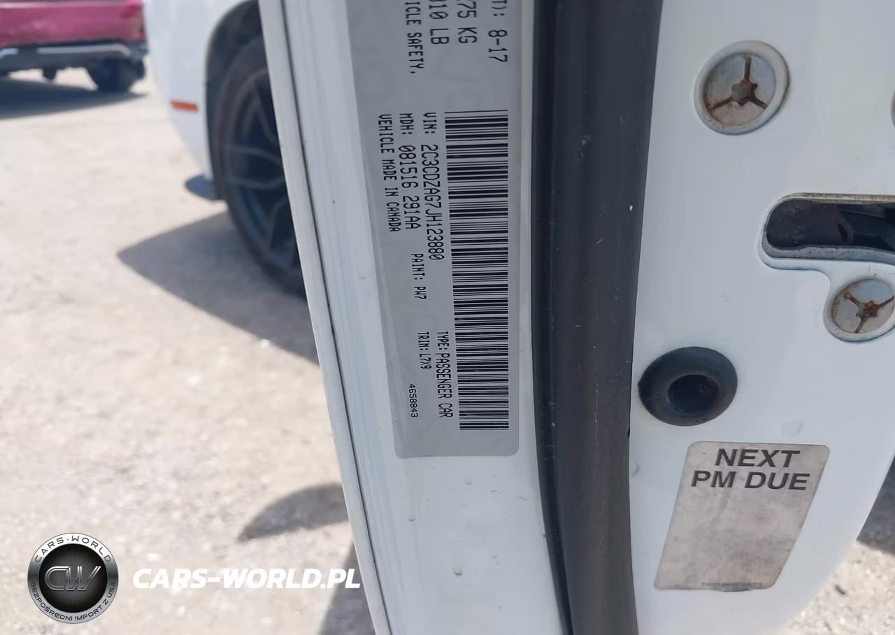 2018 Dodge Challenger Sxt VIN:2C3CDZAG7JH123880 - 9