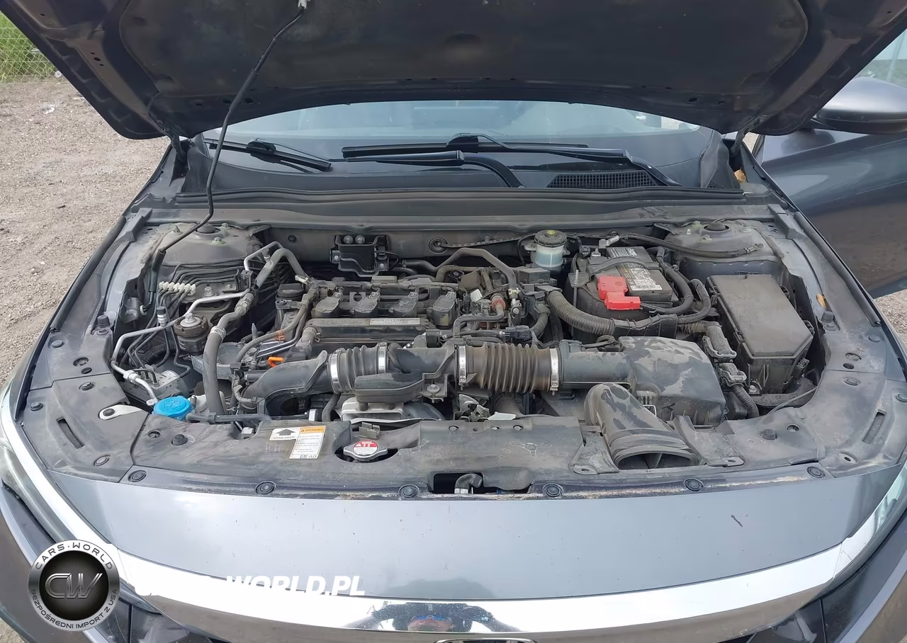 2018 Honda Accord Touring VIN:1HGCV1F91JA110255 - 10