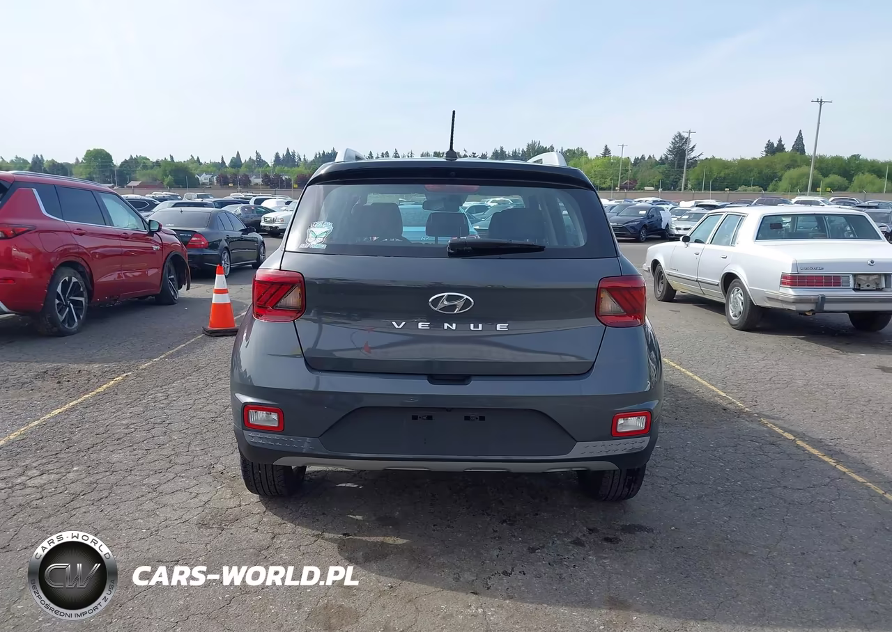 2025 Hyundai Venue Limited VIN:KMHRC8A34SU361437 - 16
