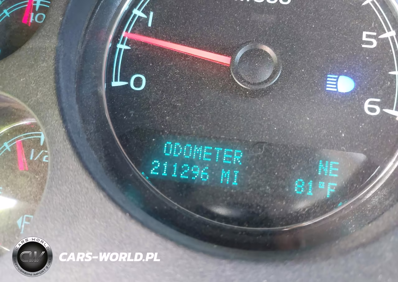 2012 Chevrolet Suburban 1500 Lt VIN:1GNSKJE77CR319255 - 15