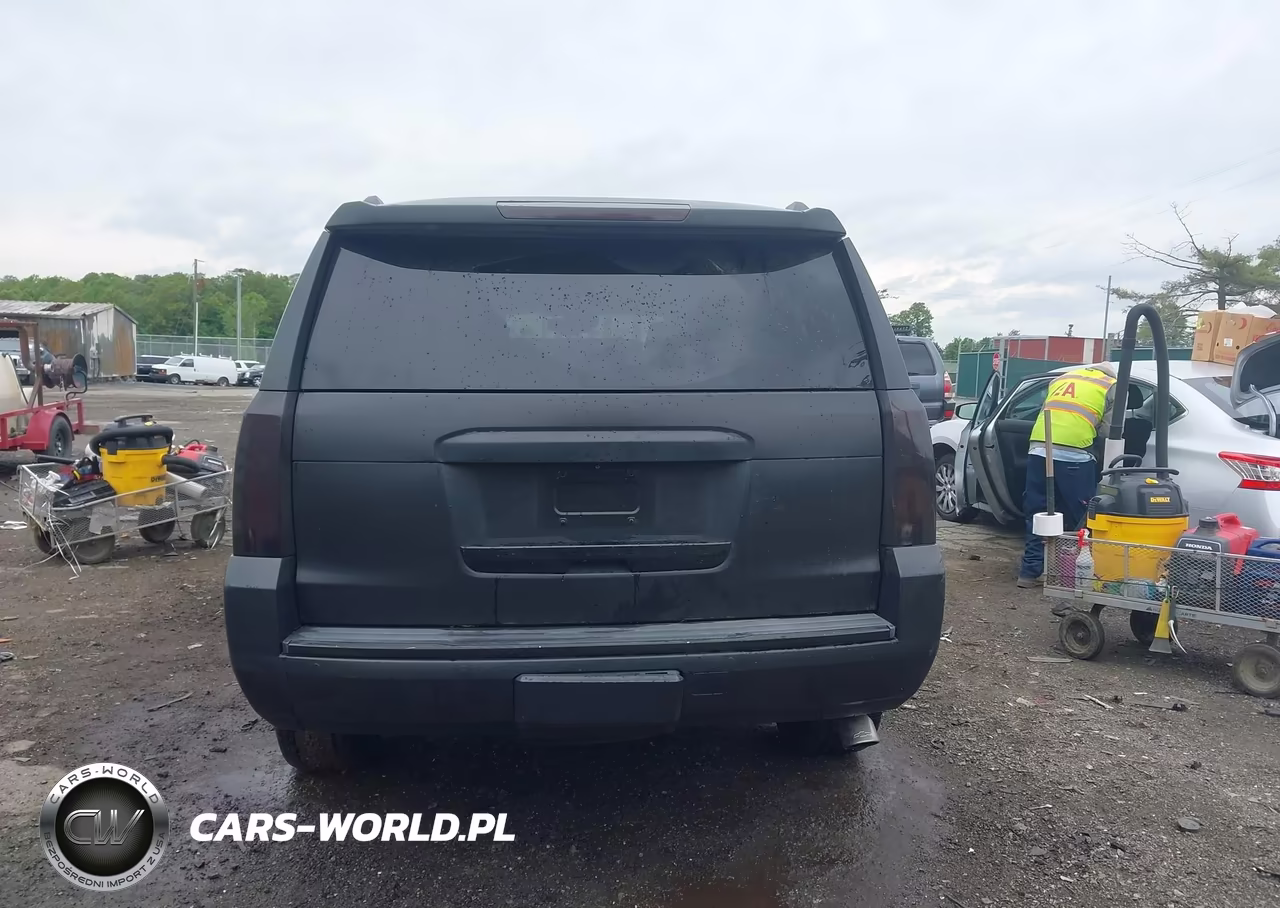 2017 Chevrolet Tahoe Premier VIN:1GNSCCKC3HR115490 - 16