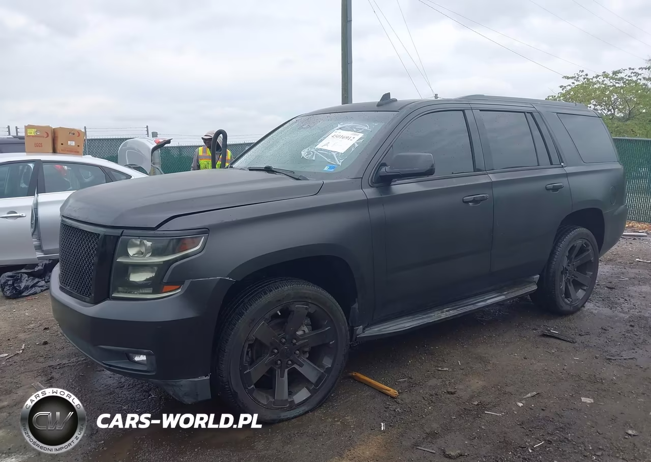 2017 Chevrolet Tahoe Premier VIN:1GNSCCKC3HR115490 - 2