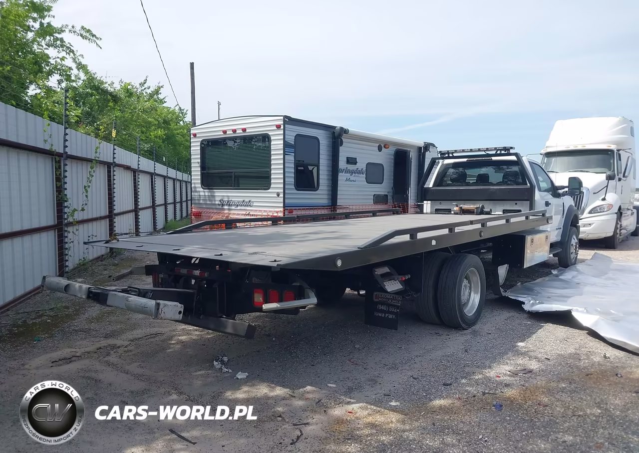 2019 Ford F-550 Chassis Xl VIN:1FDUF5GT7KEF21036 - 4