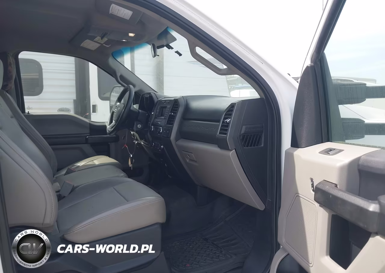 2019 Ford F-550 Chassis Xl VIN:1FDUF5GT7KEF21036 - 6