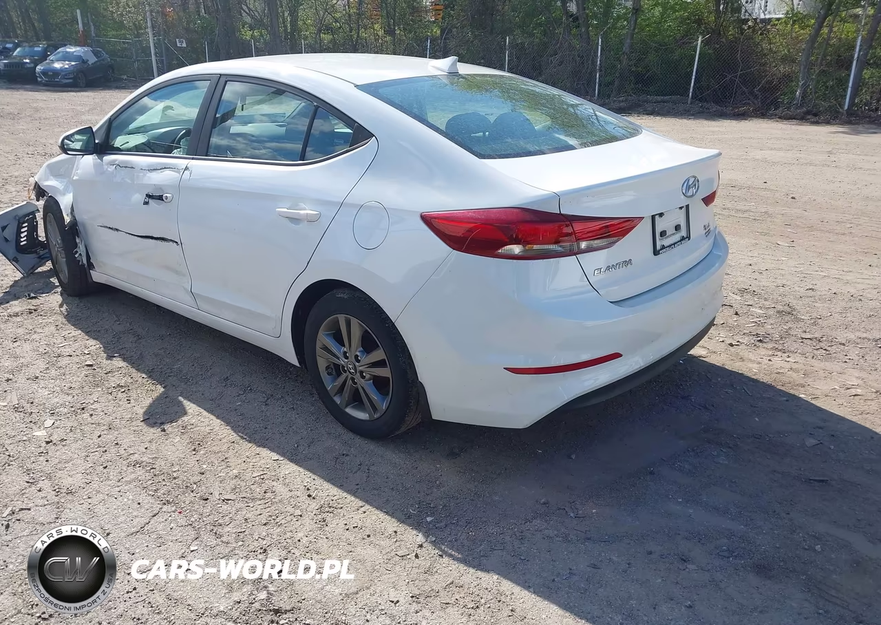 2017 Hyundai Elantra Se VIN:5NPD84LF4HH033549 - 3