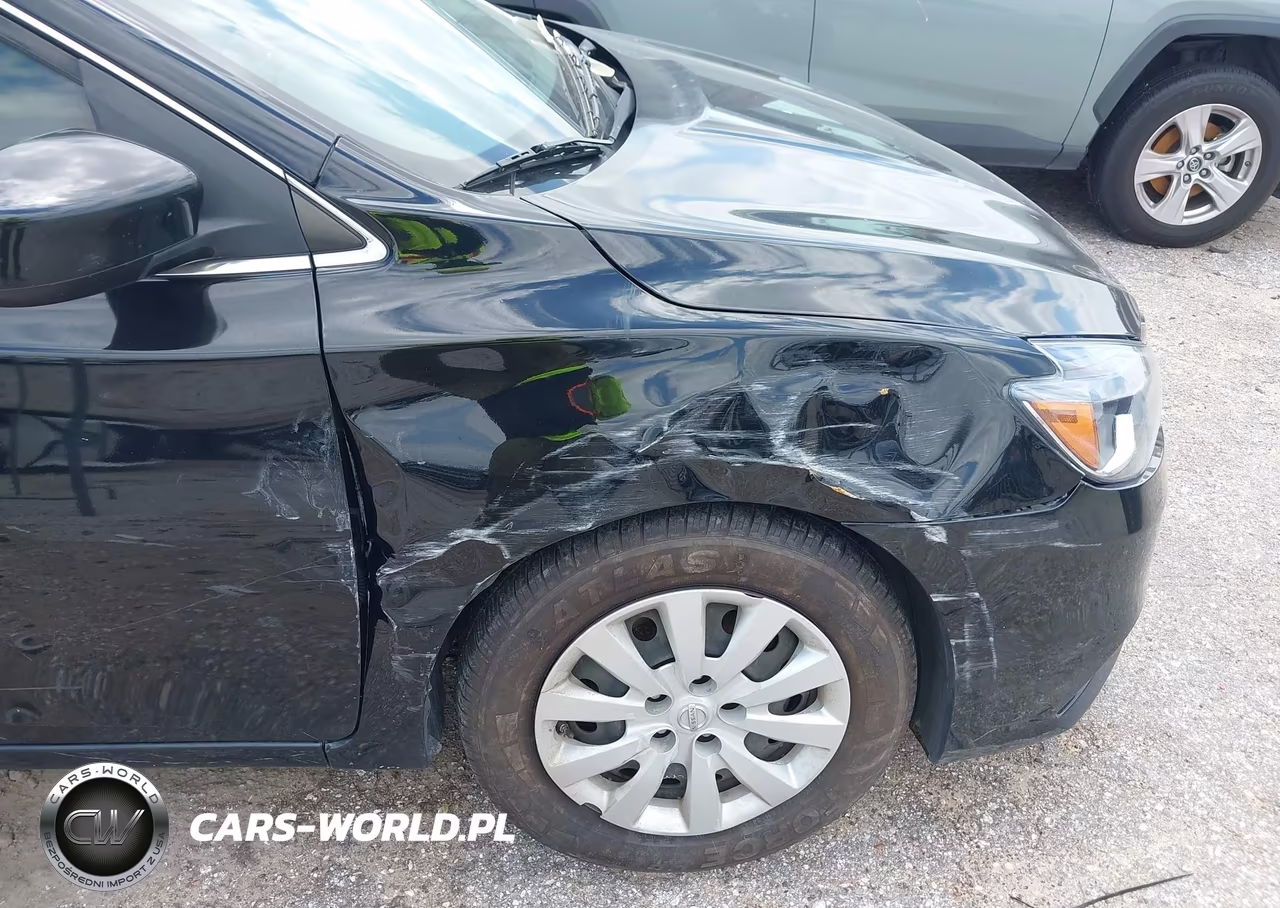 2016 Nissan Sentra S VIN:3N1AB7APXGL683828 - 12