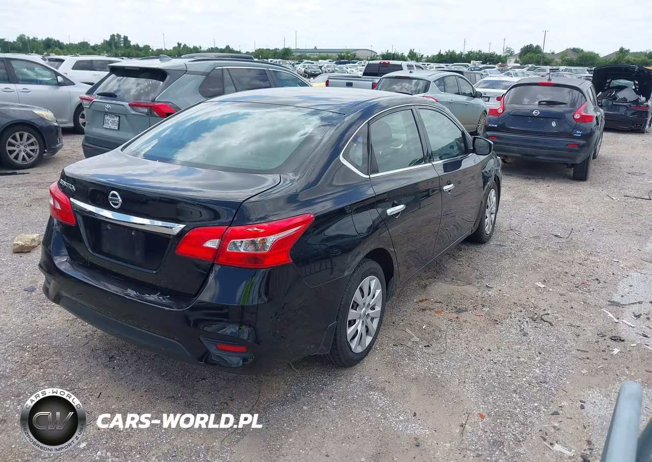 2016 Nissan Sentra S VIN:3N1AB7APXGL683828 - 4