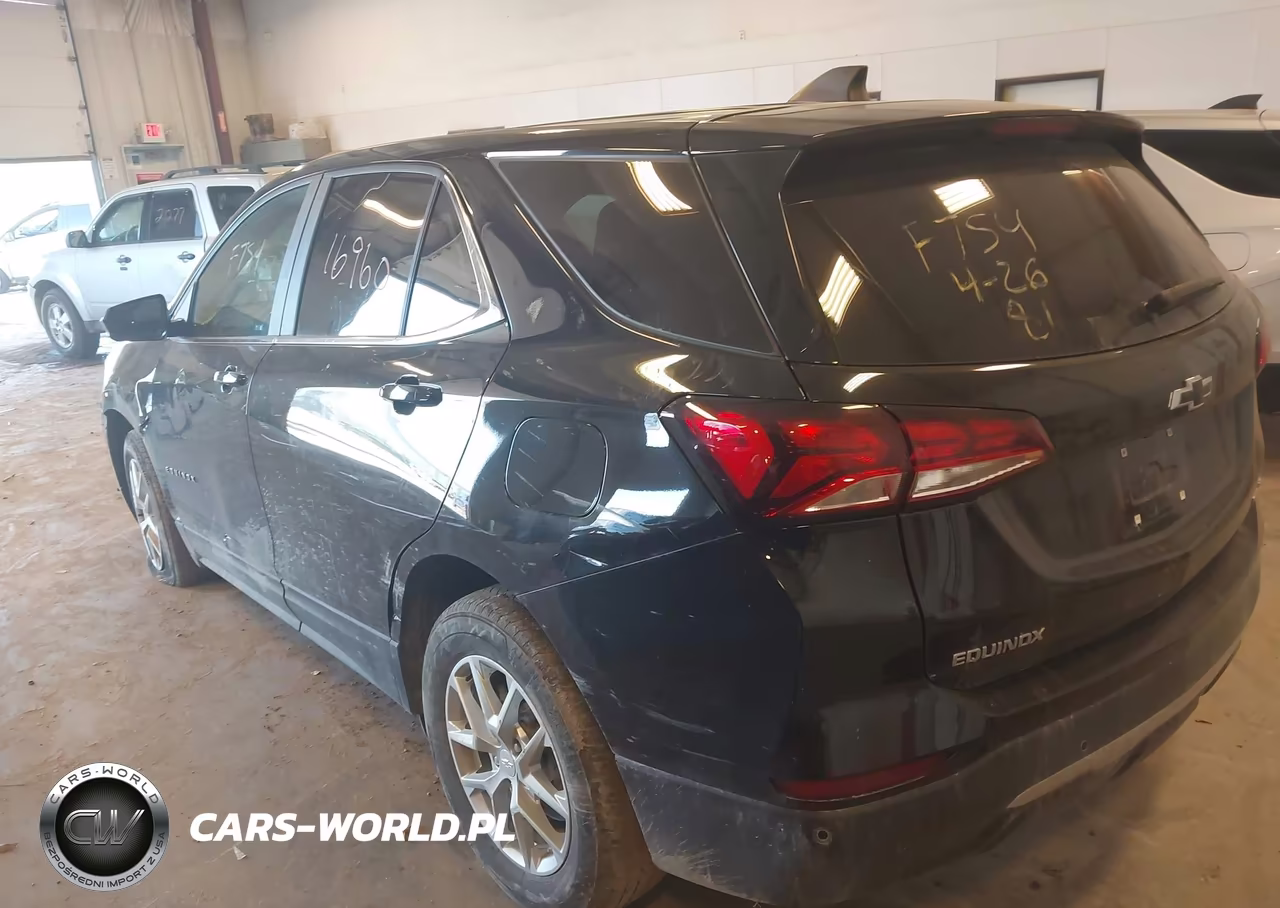 2023 Chevrolet Equinox Awd Lt VIN:3GNAXUEG1PL212052 - 3