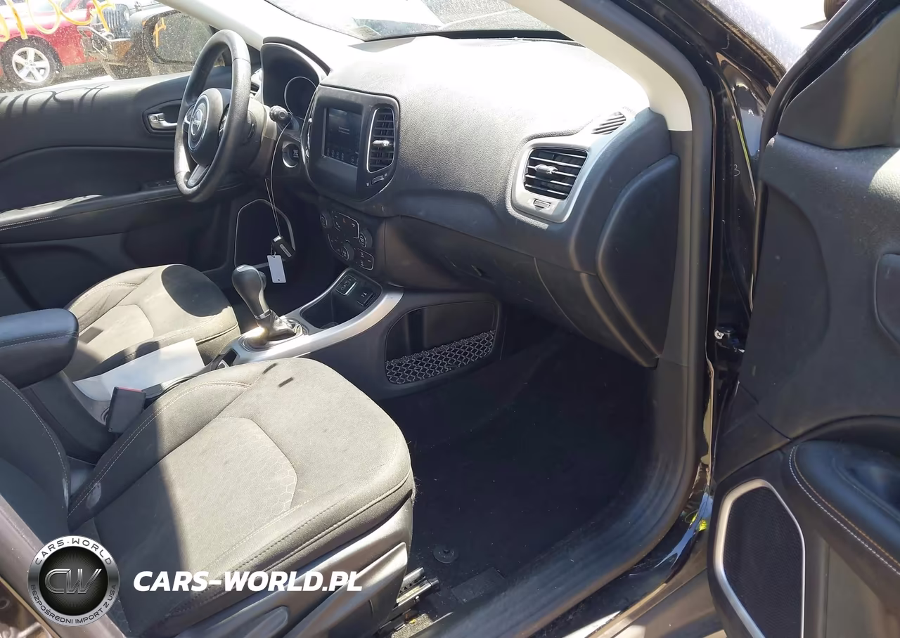 2018 Jeep Compass Sport Fwd VIN:3C4NJCAB6JT211132 - 5