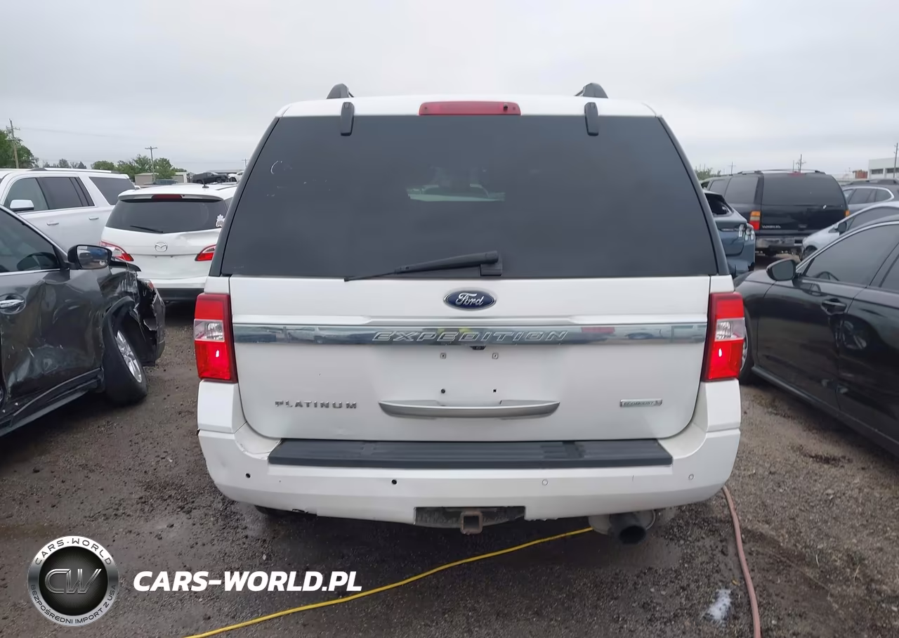 2016 Ford Expedition Platinum VIN:1FMJU1MT4GEF44612 - 16