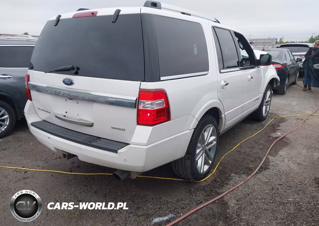 2016 Ford Expedition Platinum VIN:1FMJU1MT4GEF44612 - 4