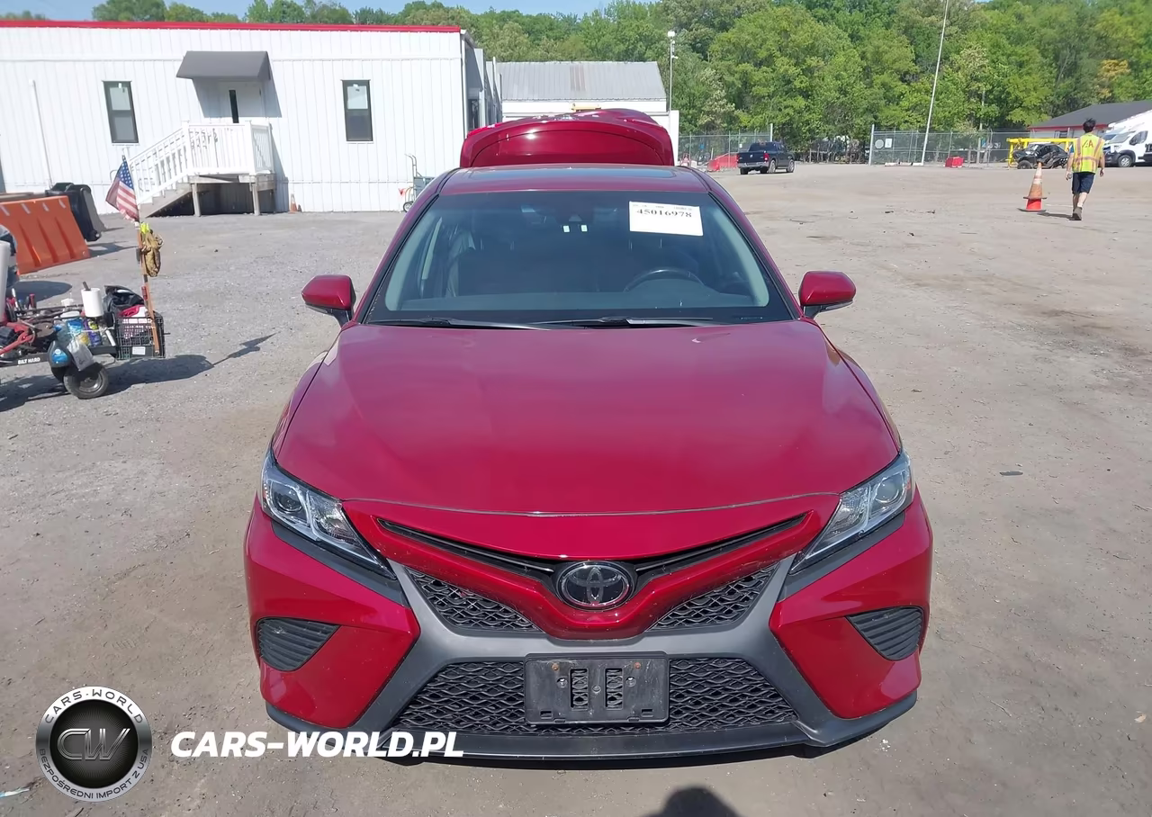 2018 Toyota Camry Se VIN:4T1B11HK4JU585446 - 12