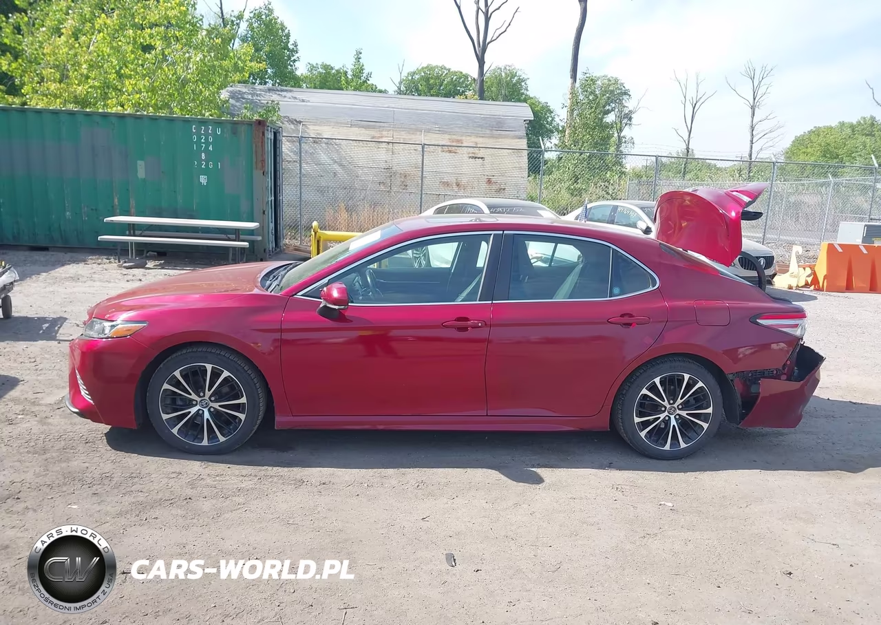 2018 Toyota Camry Se VIN:4T1B11HK4JU585446 - 14