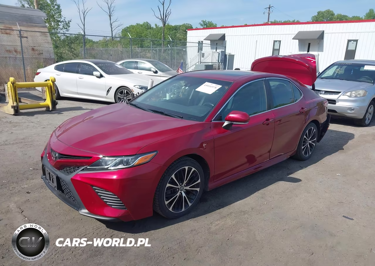 2018 Toyota Camry Se VIN:4T1B11HK4JU585446 - 2