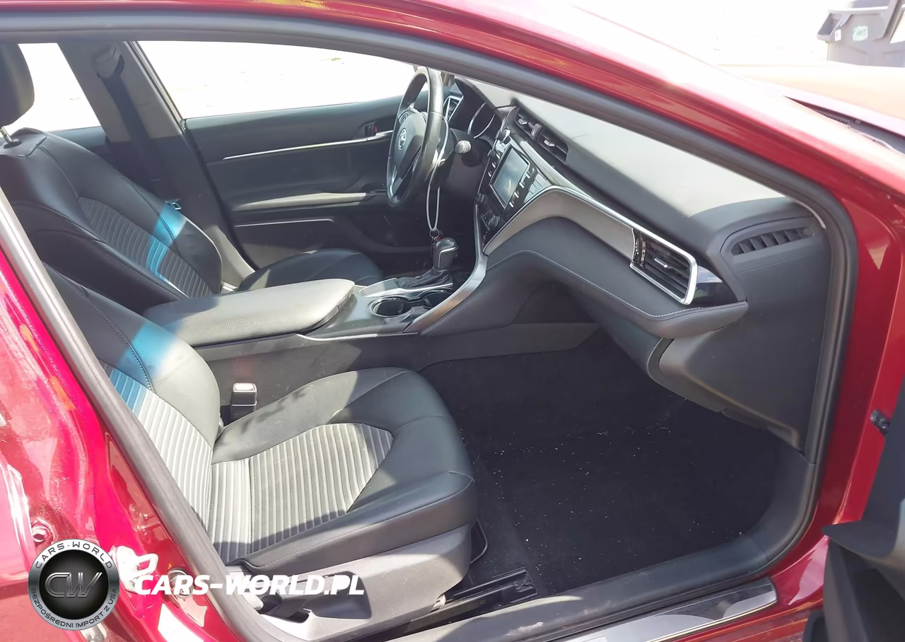 2018 Toyota Camry Se VIN:4T1B11HK4JU585446 - 5