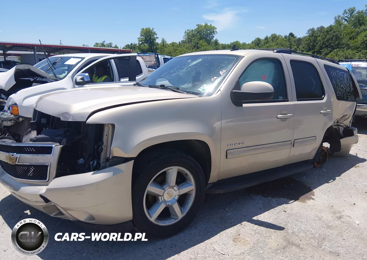 2011 Chevrolet Tahoe Lt VIN:1GNSCBE09BR312330 - 2