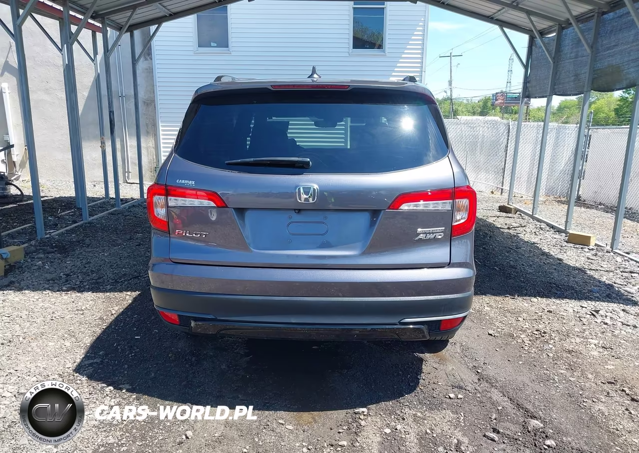 2021 Honda Pilot Awd Special Edition VIN:5FNYF6H21MB100979 - 17