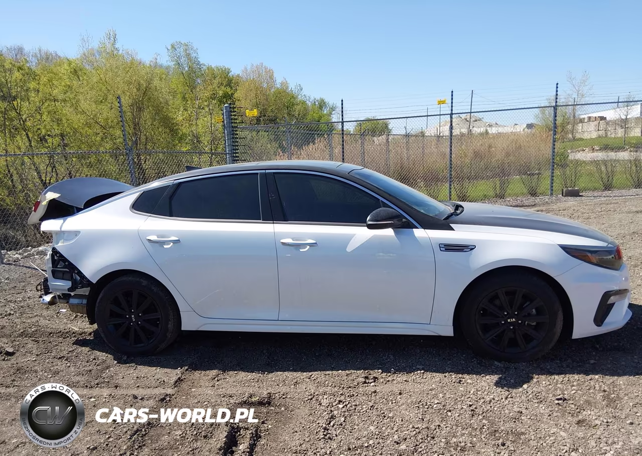2019 Kia Optima Lx VIN:5XXGT4L35KG335890 - 14