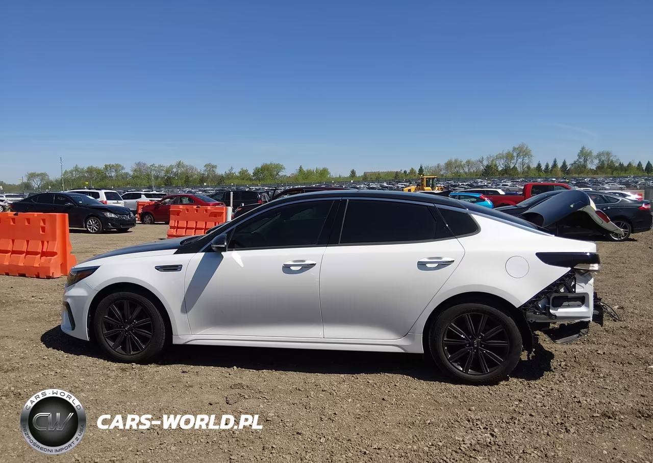 2019 Kia Optima Lx VIN:5XXGT4L35KG335890 - 15