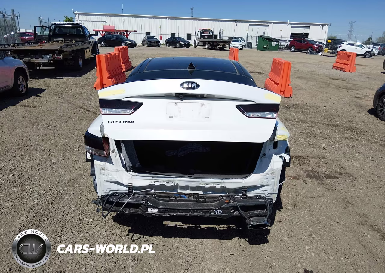 2019 Kia Optima Lx VIN:5XXGT4L35KG335890 - 17