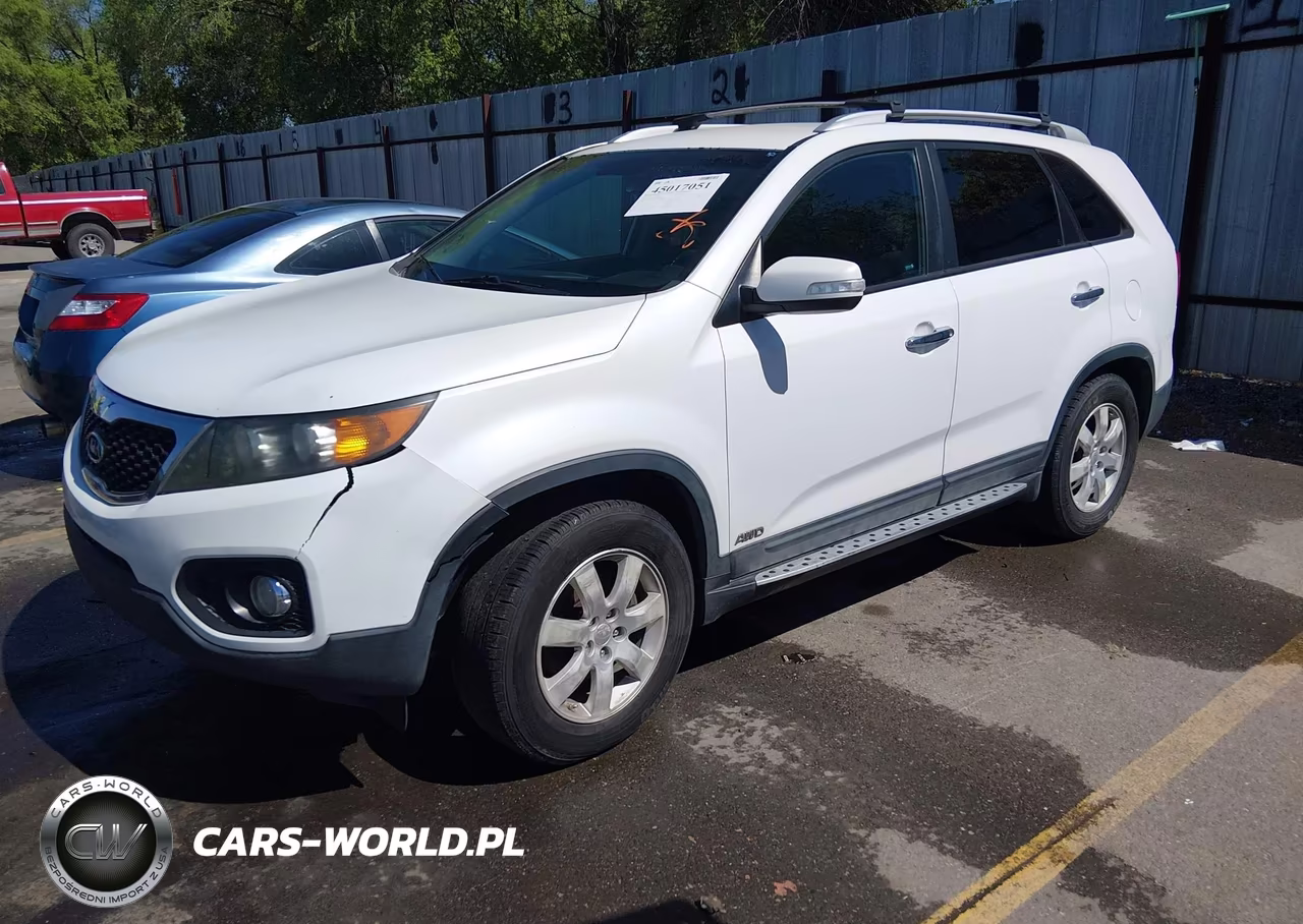 2011 Kia Sorento Lx VIN:5XYKTDA16BG177941 - 2