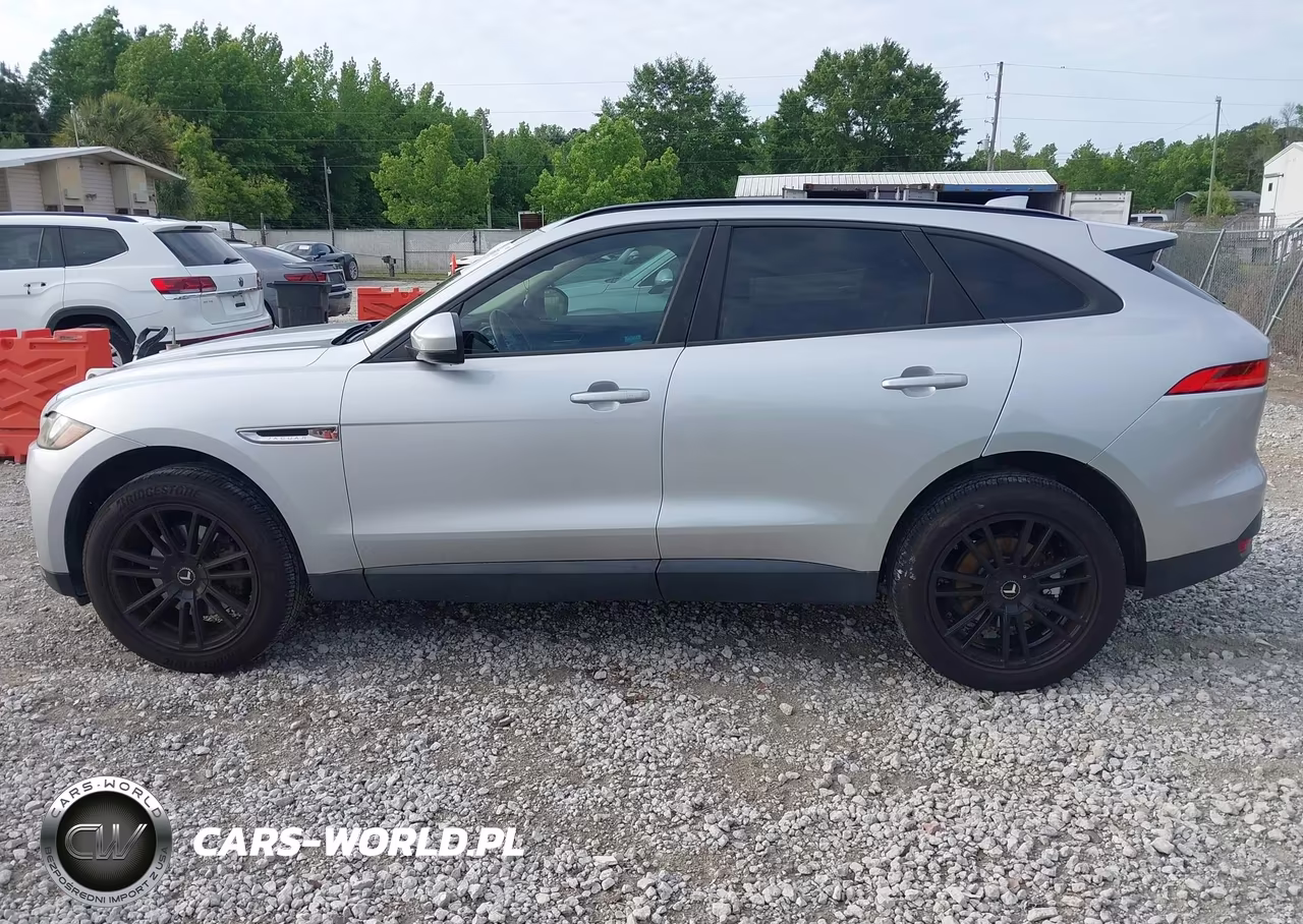 2018 Jaguar F-Pace 30T Premium VIN:SADCJ2GX0JA285453 - 14