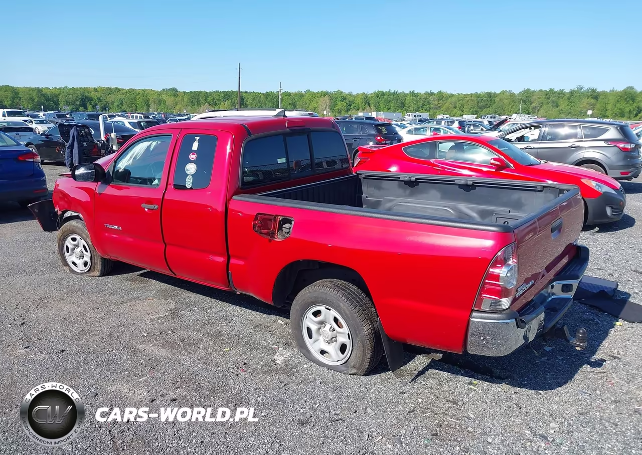 2015 Toyota Tacoma VIN:5TFTX4CN8FX053875 - 3