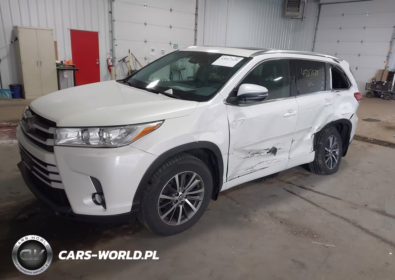 2018 Toyota Highlander Xle VIN:5TDJZRFHXJS493146 - 2