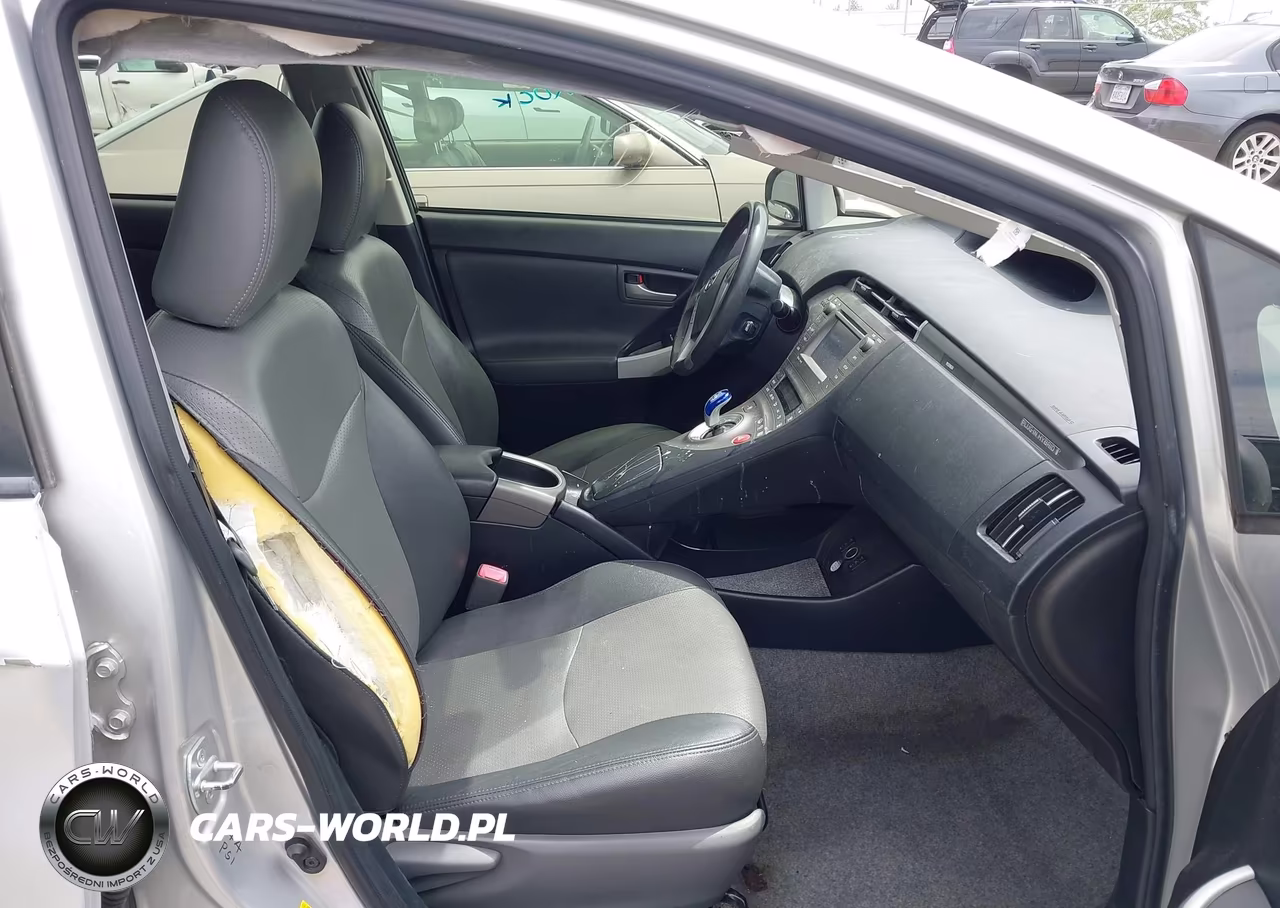 2012 Toyota Prius Plug-In VIN:JTDKN3DP2C3002404 - 5