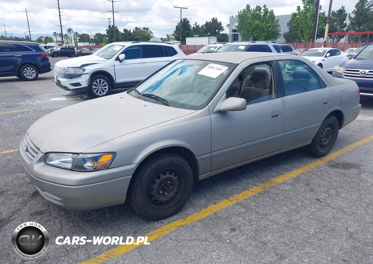 1998 Toyota Camry Le VIN:JT2BG22K0W0260883 - 2