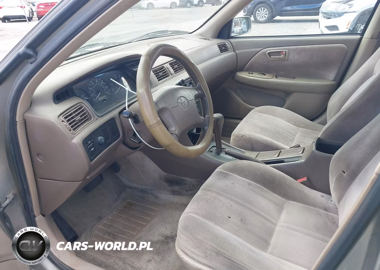 1998 Toyota Camry Le VIN:JT2BG22K0W0260883 - 5