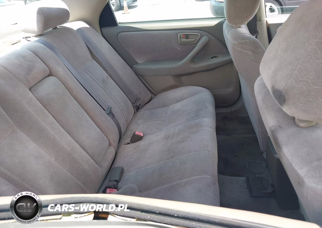 1998 Toyota Camry Le VIN:JT2BG22K0W0260883 - 8