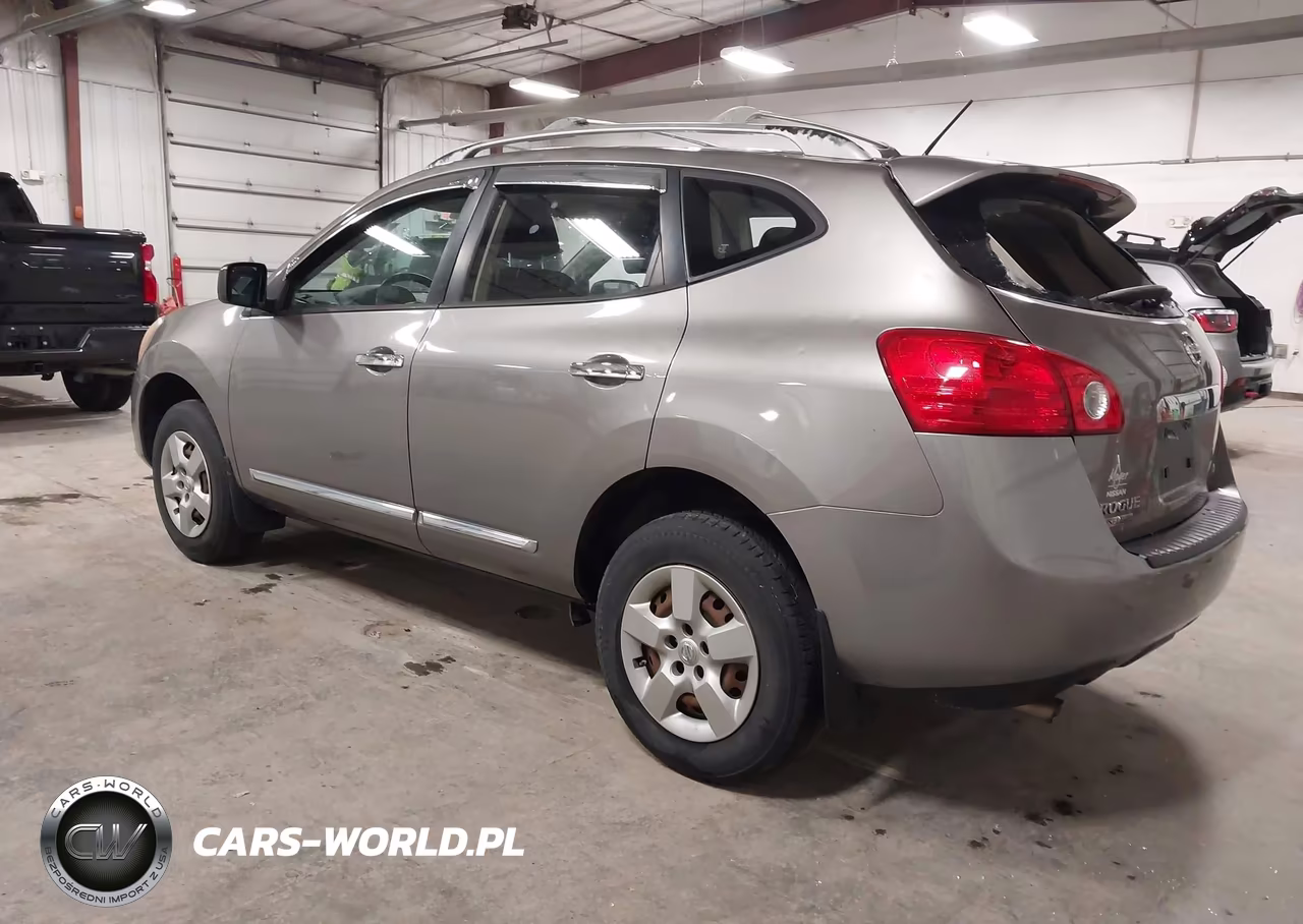 2014 Nissan Rogue Select S VIN:JN8AS5MVXEW709013 - 3