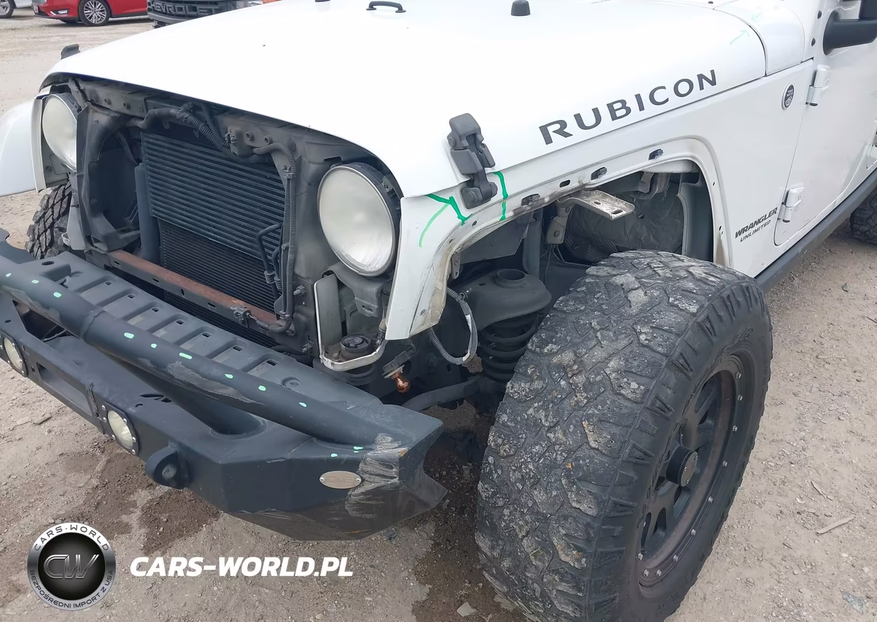 2014 Jeep Wrangler Unlimited Rubicon VIN:1C4BJWFG3EL105151 - 6