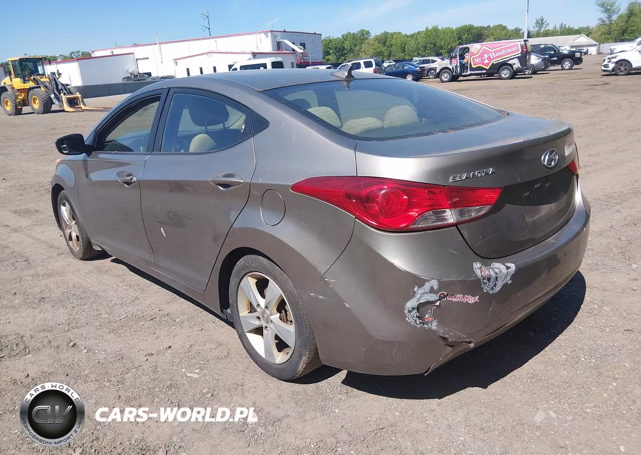 2013 Hyundai Elantra Gls VIN:5NPDH4AE7DH447509 - 3