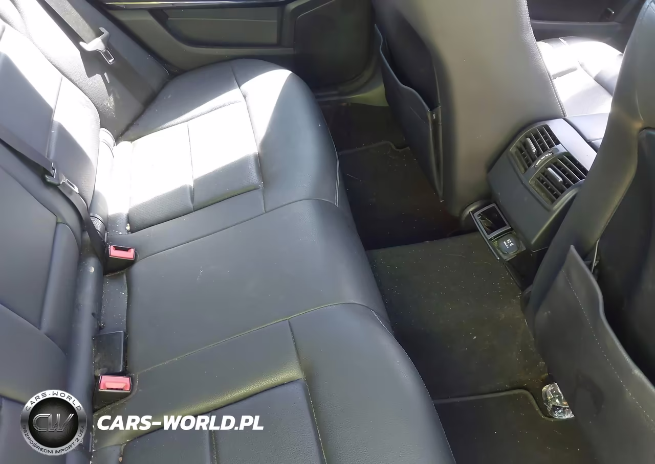 2016 Mercedes-Benz E 350 VIN:WDDHF5KB7GB294062 - 8