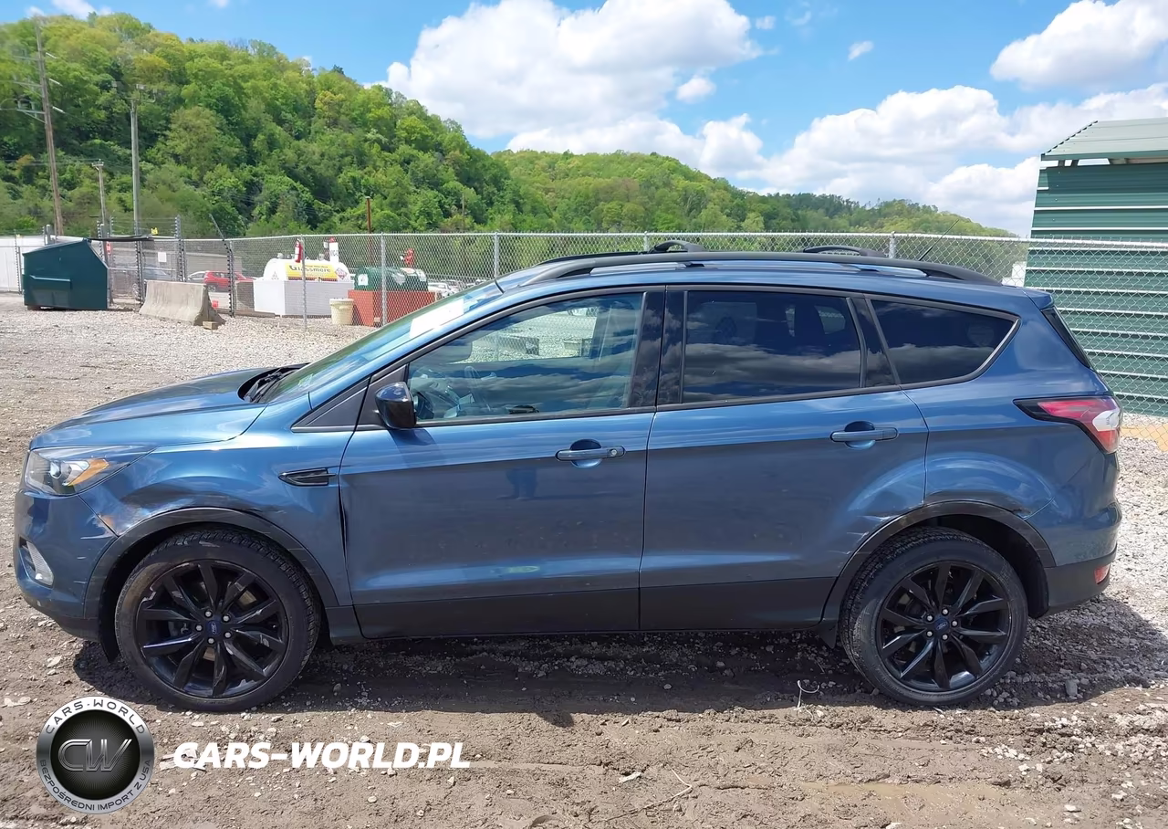2018 Ford Escape Se VIN:1FMCU9GD3JUC25565 - 14