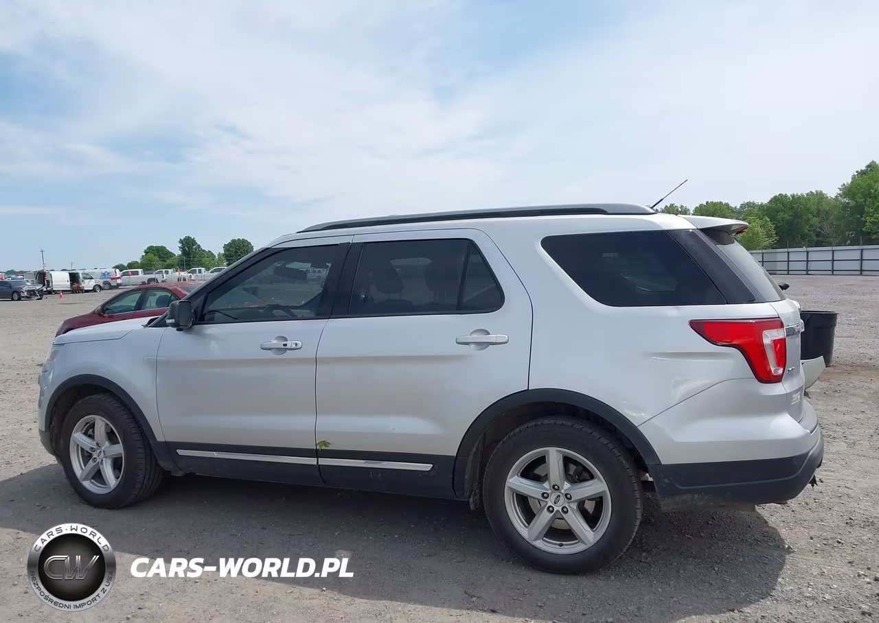 2019 Ford Explorer Xlt VIN:1FM5K7D82KGB34717 - 14