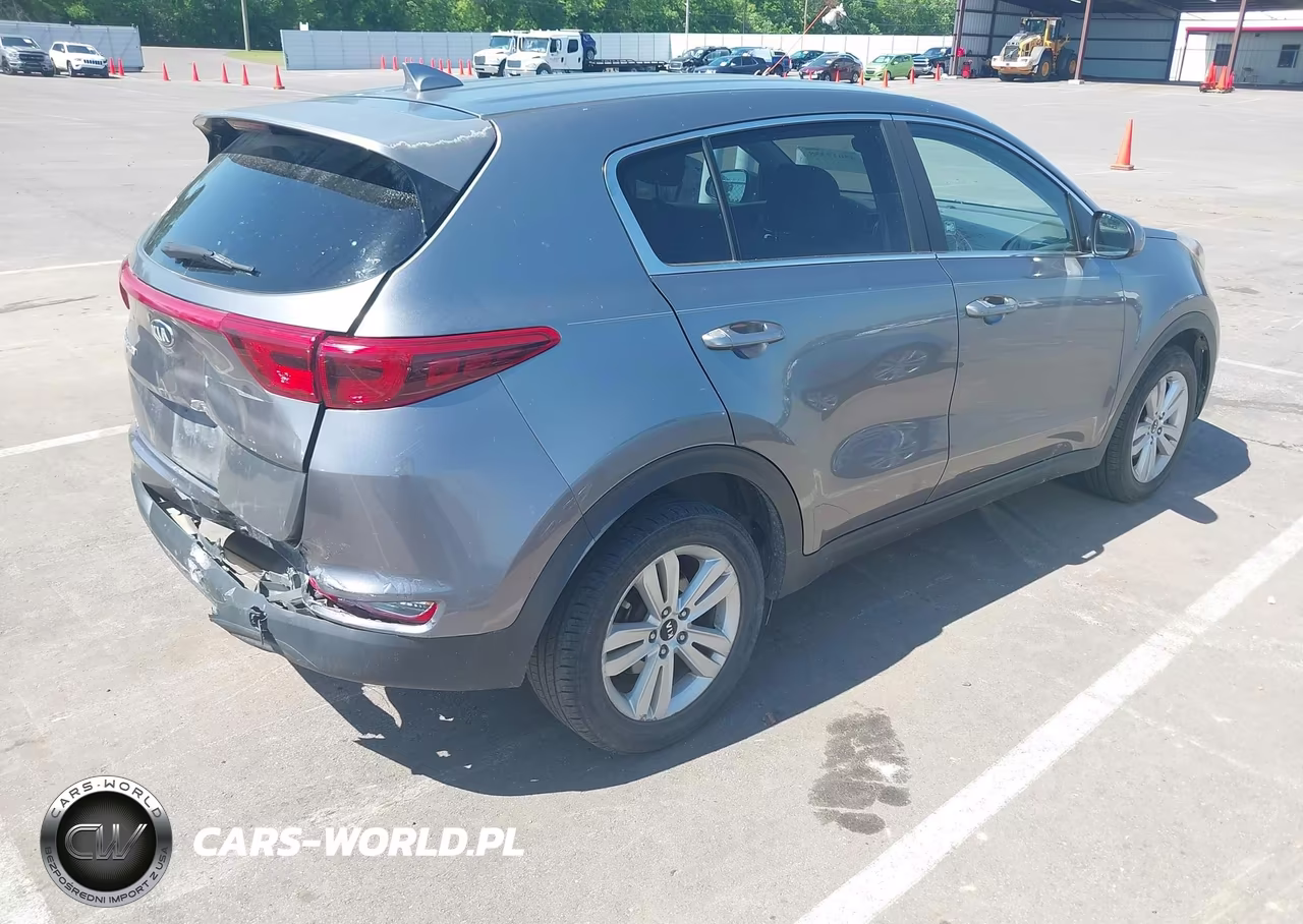 2019 Kia Sportage Lx VIN:KNDPM3AC4K7551930 - 4