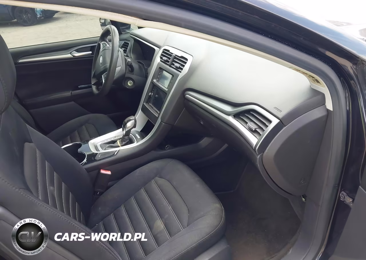 2014 Ford Fusion Se VIN:3FA6P0H77ER329816 - 5